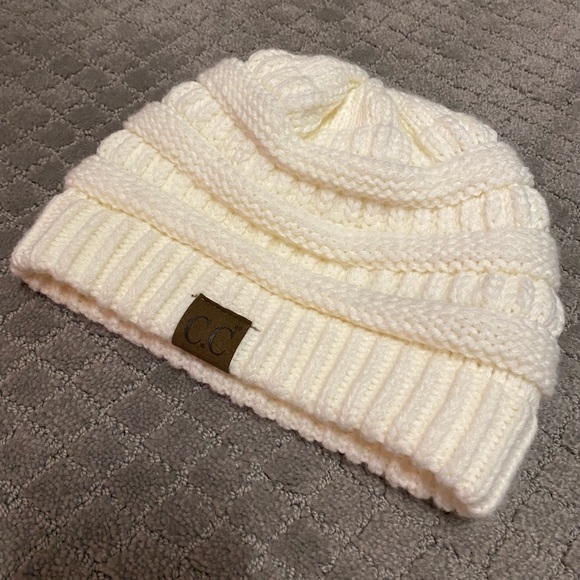 Whitecream Knit Cc Beanie 